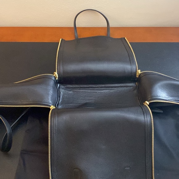 Henri Bendel animal print reverses to leather. shopping bag tote Removable strap - Picture 5 of 14